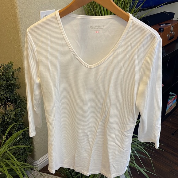 SegMents Women's 3/4 Sleeve V-Neck Shirt Size Small - Picture 2 of 7